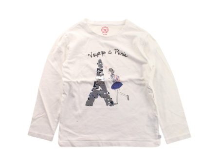 La Compagnie des Petits Long Sleeve T-Shirt 6T For Sale